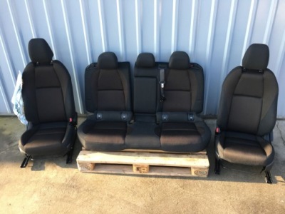 Mazda 3 iv 19- сиденья сиденье хэтчбек uk фото №1