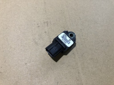 Датчик ударний toyota hilux 89831-04020 фото №1