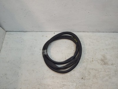 Mercedes a-klasa w176 прокладка кузовна двері задній права фото №1