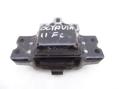 Skoda octavia ii 2.0 tdi подушка коробки фото №1