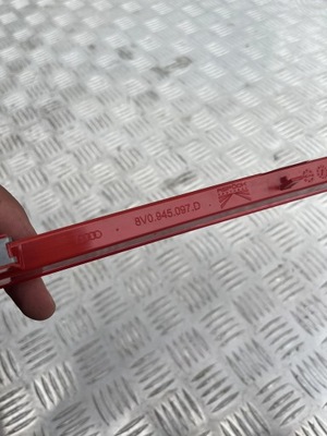 Третий свет стоп vw taigo 21- 8v0945097d фото №1