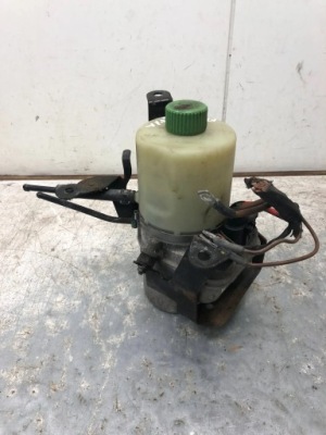 Насос підсилювача skoda fabia ii lift 3c8823301a 3c8823302a фото №1