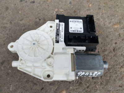 Моторчик стекло pp 8p0959802q audi a3 8p 2008- lift фото №1