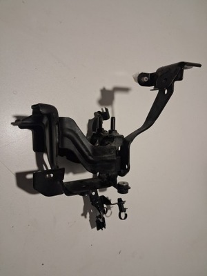 Toyota chr 2016-2019 кронштейн кронштейн насоса abs фото №1