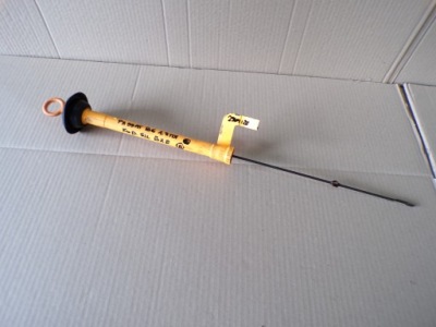 Passat b6 1.9 tdi bxe щуп 038115611b фото №1