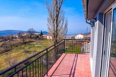 Dom, Split, 164 m²