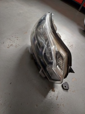 Лампа правый перед toyota proace ii eu фото №1