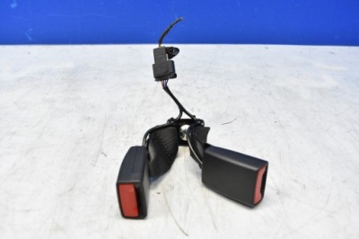 Кліпса поперечина безпеки задня opel karl viva 15- фото №1