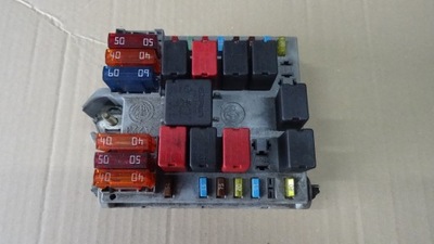 Alfa romeo 147 1.9jtd коробка запобіжників фото №1