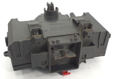 Запобіжник головний mercedes w203 a2035450803 фото №1