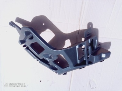 Напрямна бампера правий задня capturv 13-19r. стан bdb фото №1