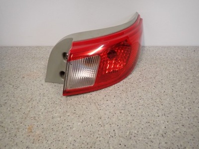 Mitsubishi colt cabrio лампа задня права фото №1