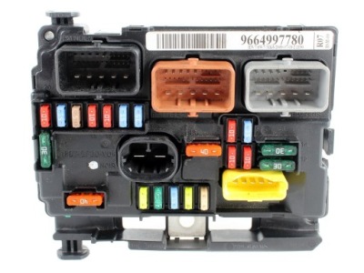 Коробка запобіжників модуль bsm citroen c2 c3 i ii c3 picasso ds3 фото №1