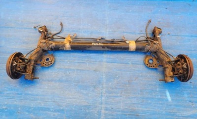 Suzuki swift mk7 10- балка подвеска задняя тормозные барабаны фото №1