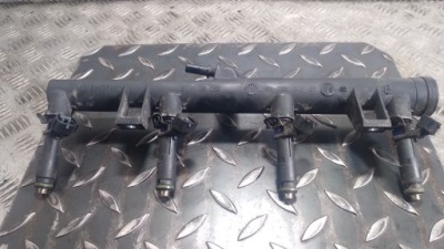 Молдинг впрыскная citroen xsara picasso 1.8 16v фото №1