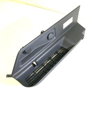 Vw scirocco обшивка багажника 1k8867762b фото №1