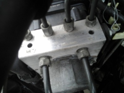 Suzuki swift 4x4 mk7 насос abs 56110-71ln фото №1