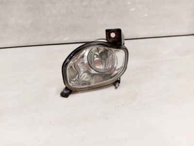 Avensis t25 протитуманна фара лівий лампа протитуманна ліва світло 81220-05060 фото №1