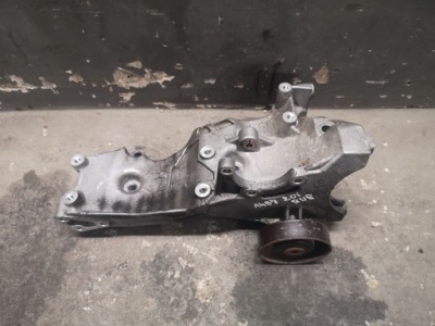 Кронштейн генератора a4 b7 2.0 tfsi bwe 06d903143d фото №1