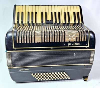 AKORDEON ROYAL STANDARD 60 BASÓW