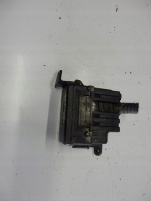 Toyota previa ii 05 коробка предохранителей фото №1