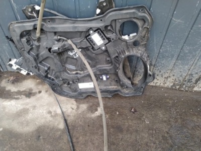 Pacifica 2016-2021r оборудование дверь левый перед фото №1