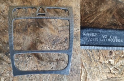 Панель рамка середня mercedes w203 a2036809039 фото №1