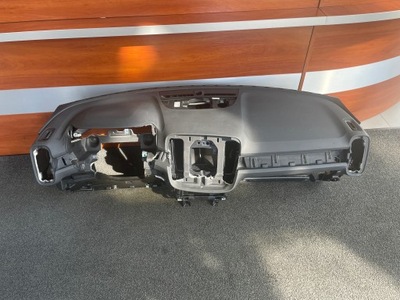 Volvo xc40 панель приладів консоль панель приладів фото №1