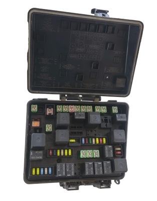 Chrysler Pacifica (2004-2008) Fuse Box Diagrams - YouTube