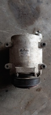 Компрессор кондиционера ktt090040 volvo s60 v70 2.4 фото №1