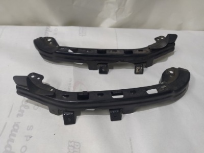 Subaru forester sg ii lift 05-07 направляющая лампы левый перед фото №1