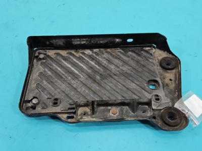 Основание аккумулятор mercedes w176 cdi фото №1