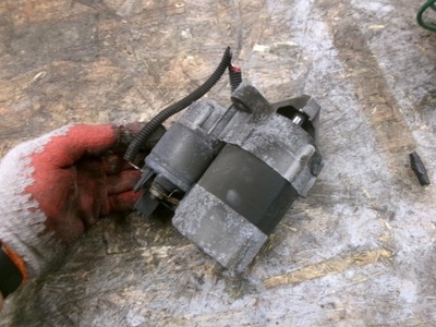 Dacia duster i стартер 1.6 16v фото №1