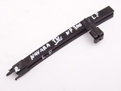 Nissan navara iv d23 направляющая стекло левый перед фото №1