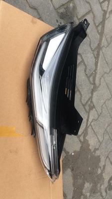 Hyundai santa fe 2019- led правий 3 pin лампа фото №1