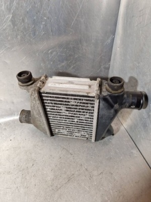 Интеркулер honda accord 1271003251 фото №1