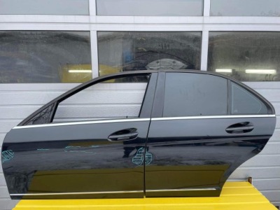 Mercedes w204 дверь левая перед задняя c197 c-klasa фото №1