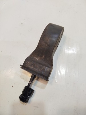 Обмежувач двері задня vw passat b8 2.0 tdi 3g0839267 фото №1