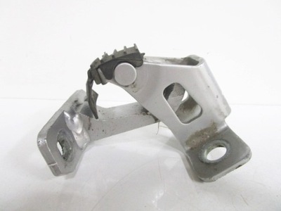 Logan петля двері задня лівий верхній kombi фото №1