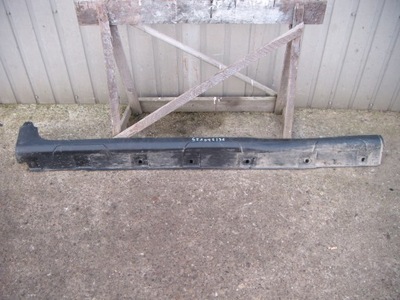 Dacia sandero iii 20- молдинг поріг права фото №1