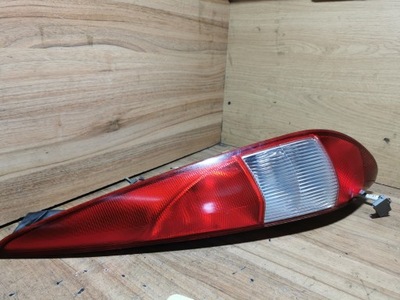 Лампа права задня mondeo mk3 kombi фото №1