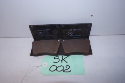Тормозные колодки тормозные перед mercedes a0014208220 фото №1