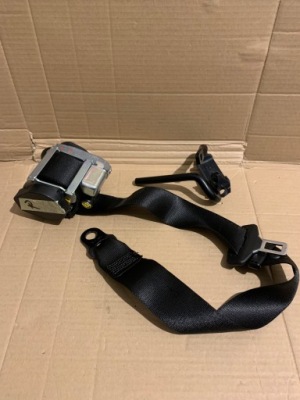 Porsche 911 cabrio pas безопасности 99180303404 правый фото №1