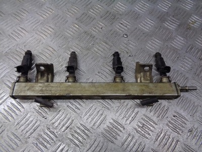 Молдинг упорскування mazda 3 bk 4m5g-9d280-fb фото №1