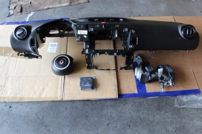 Renault twingo iii приборная панель панель  подушки безопасности ремни датчик оригинал европа фото №1