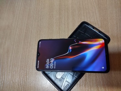 OnePlus 6T 6 / 128 GB