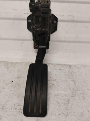 Педаль газу потенціометр dacia logan 8200386506 фото №1