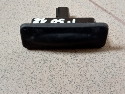 Hyundai i30 ii микровыключатель кнопка крышки багажника фото №1