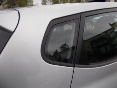 Kia venga скло кузовна правий задня задня 2009- фото №1