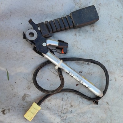 Chrysler 300c натяжитель натяжитель ремней перед правый фото №1